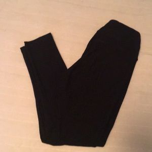 Black Lularoe leggings